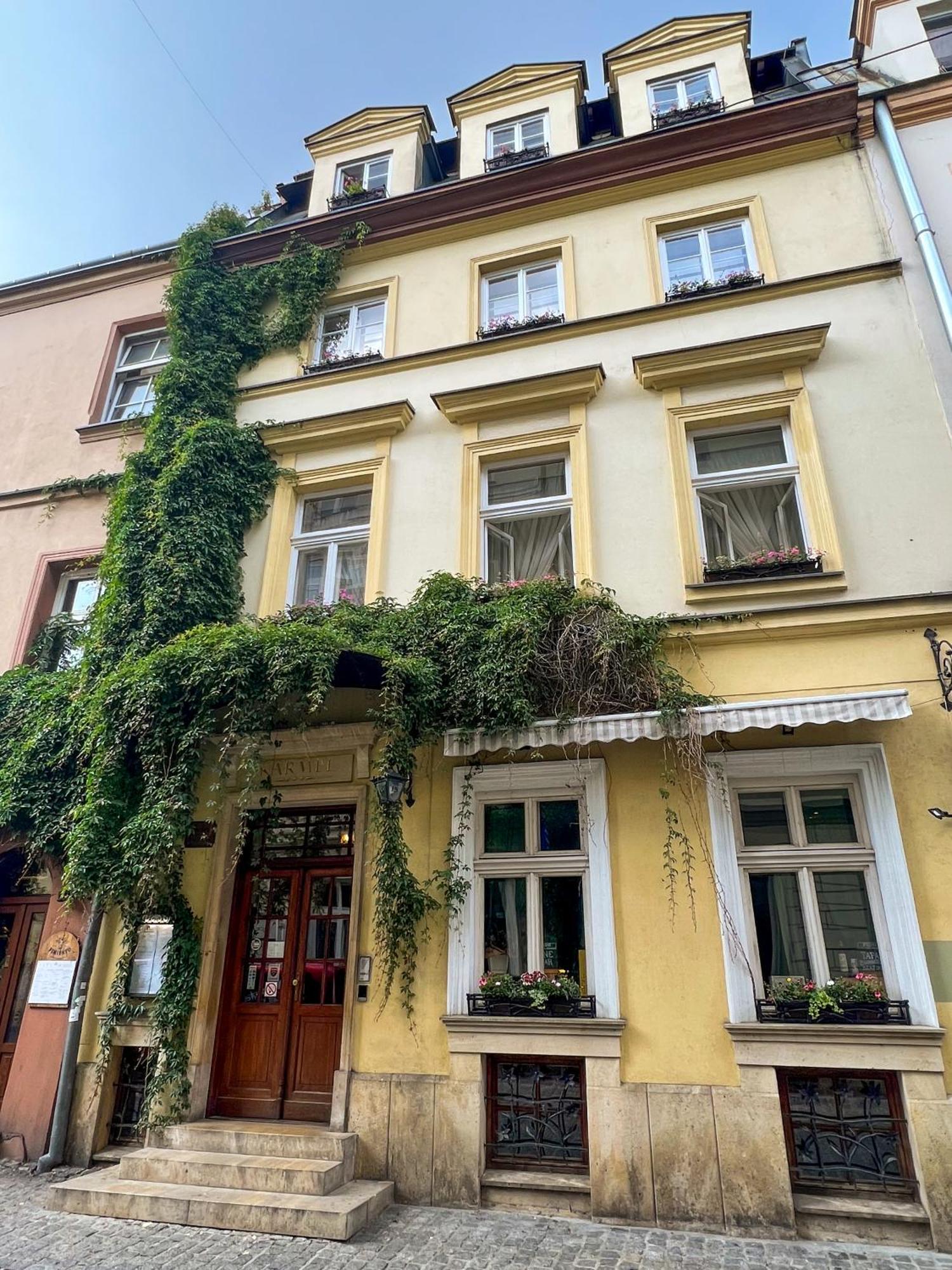 Aparthotel Karmel Krasków Exterior foto