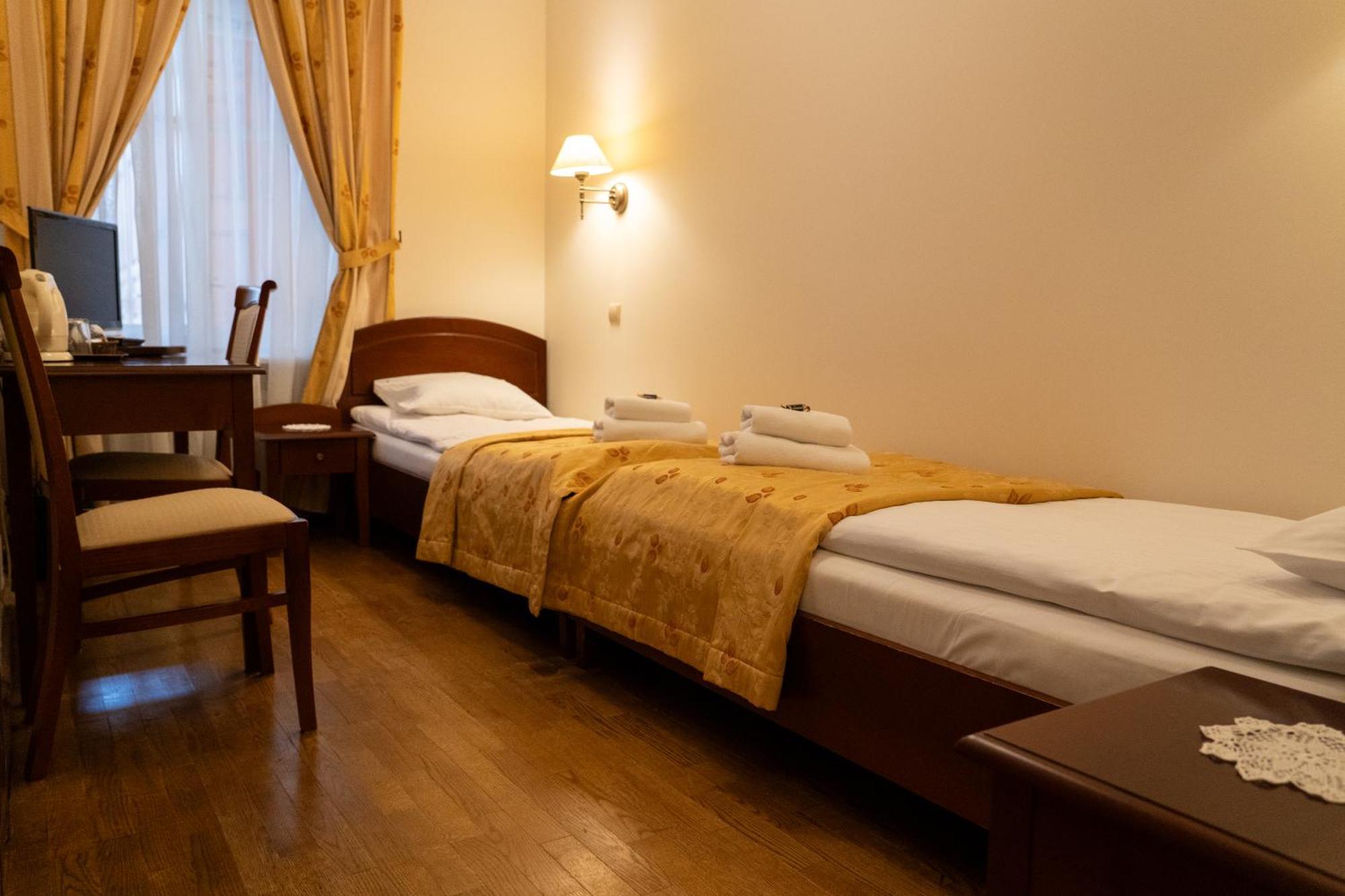 Aparthotel Karmel Krasków Exterior foto